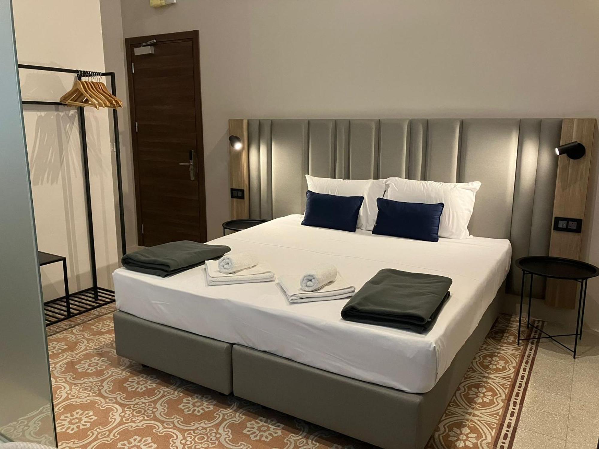 Mulberry Suites Валетта Экстерьер фото