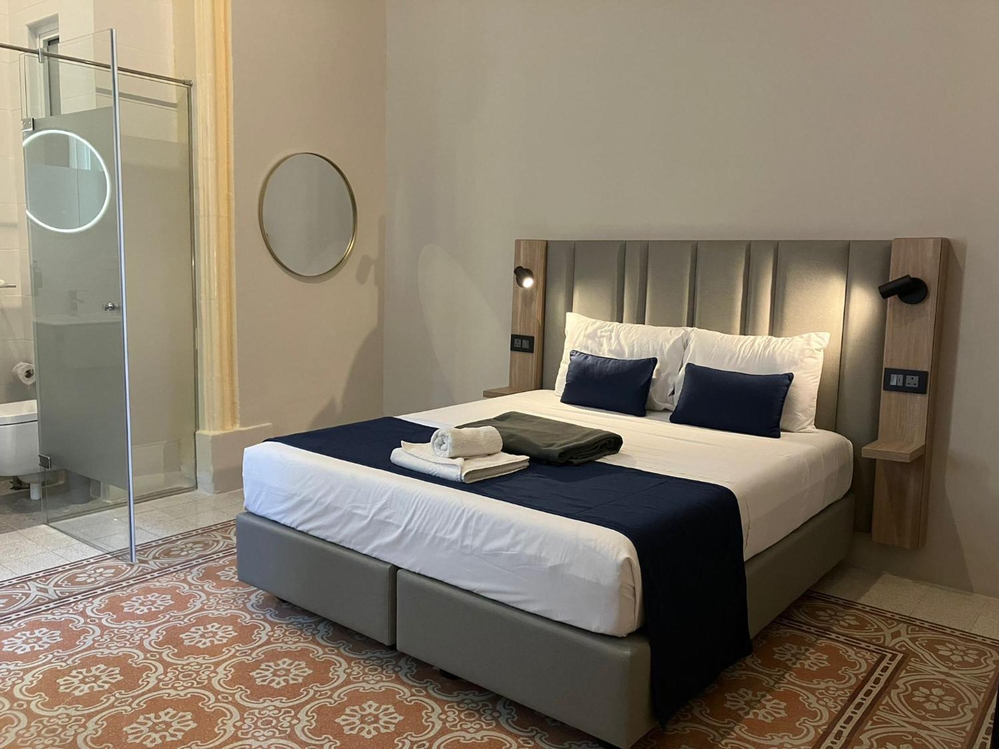 Mulberry Suites Валетта Экстерьер фото